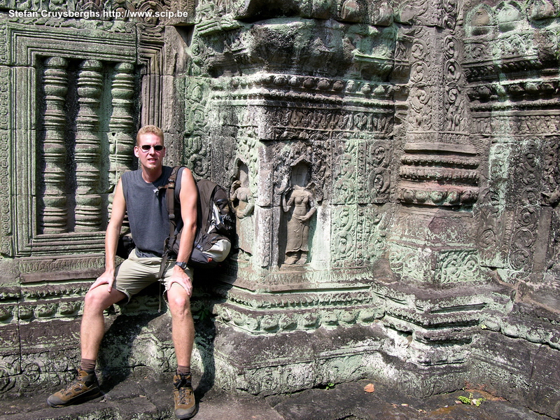 Angkor - Preah Khan - Stefan Preah Khan is one of the biggest monuments of Angkor and has lots of statues and bas-reliefs, mainly of apsaras (dancers). Stefan Cruysberghs